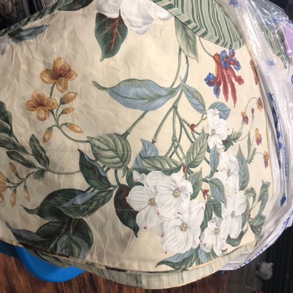 7piece Queen Comforter Set - Picture 4 of 8